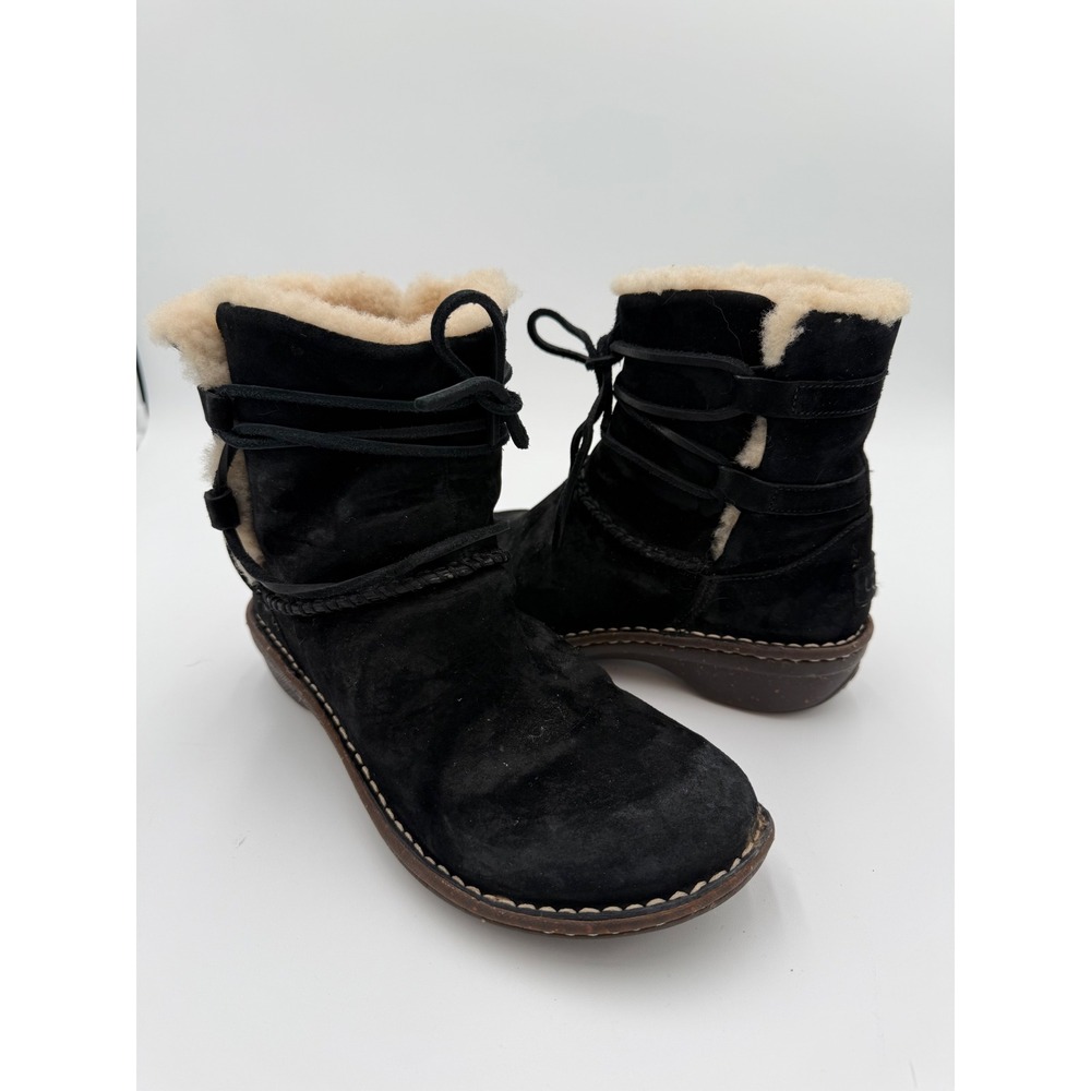 UGG Caspia Suede Leather Lace Up Sherpa Fur Lined‎ Ankle Boots Winter Booties 8
